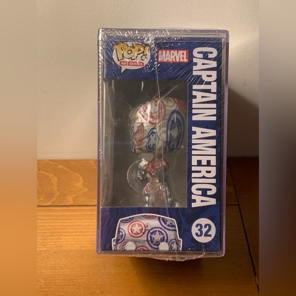 Funko Pop! Art Series Captain America Special Edition - Picture 3 of 8